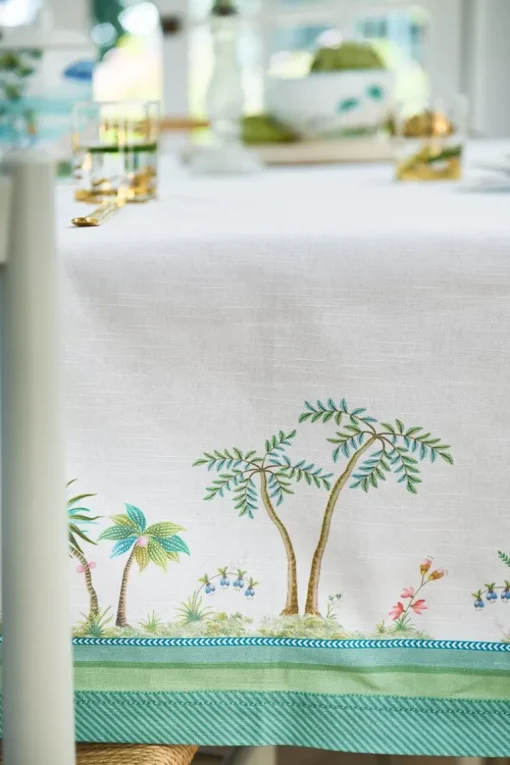 Nappe Jolie En Coloris Blanc