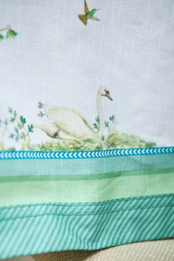 Nappe Jolie En Coloris Blanc