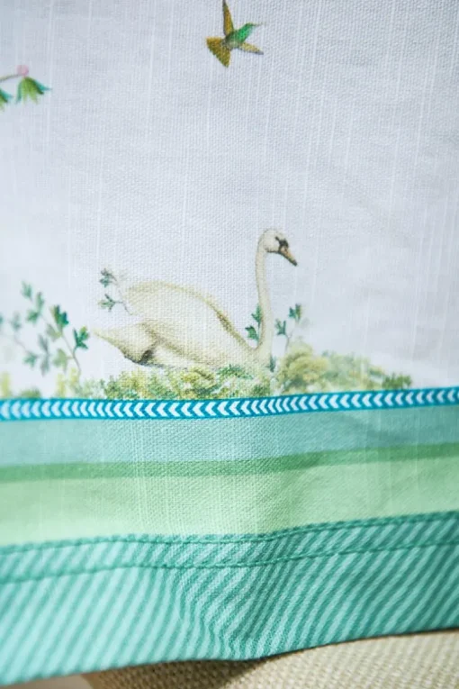 Nappe Jolie En Coloris Blanc