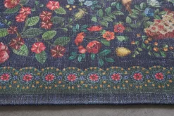 Tapis Fall In Leaf Par Pip Bleu Fonce