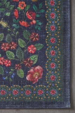 Tapis Fall In Leaf Par Pip Bleu Fonce