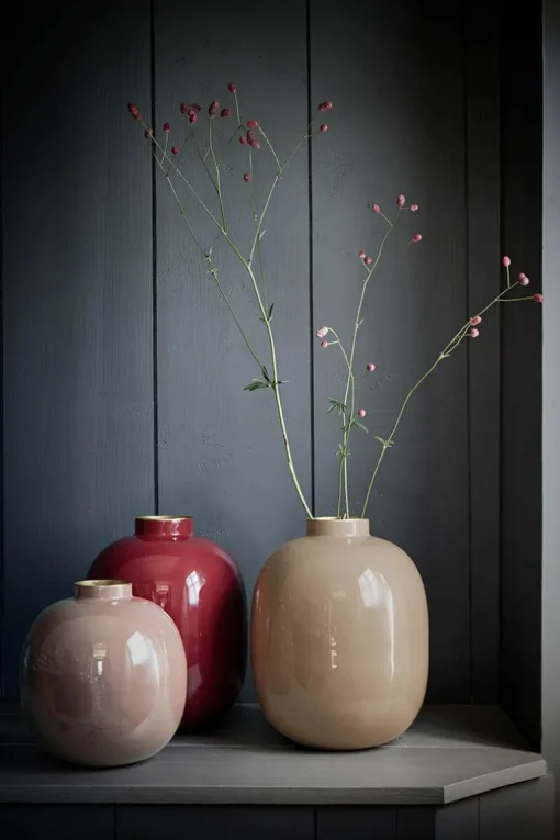 Vase En Metal En Coloris Fonce 32 Cm